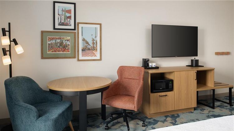 Hampton Inn by Hilton North Hollywood Room