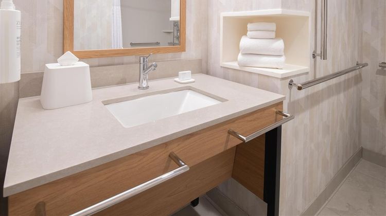 Hampton Inn by Hilton North Hollywood Room