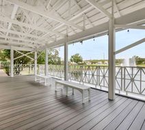 Hilton Vacation Club Cypress Pointe Exterior