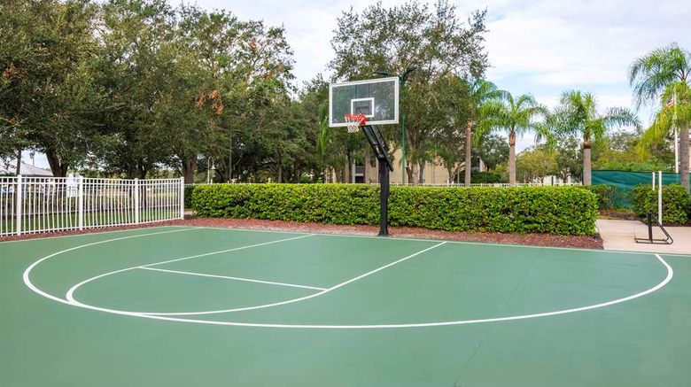 <b>Hilton Vacation Club Cypress Pointe Recreation</b>. Images powered by <a href="https://iceportal.shijigroup.com/" title="IcePortal" target="_blank">IcePortal</a>.