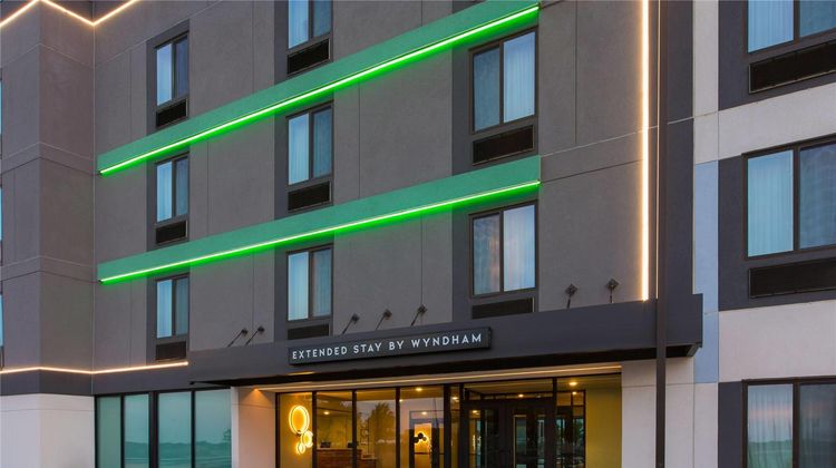 ECHO Suites Fort Worth I-35 Exterior