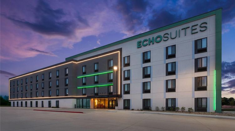 ECHO Suites Fort Worth I-35 Exterior