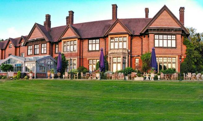 Stanhill Court Hotel Exterior