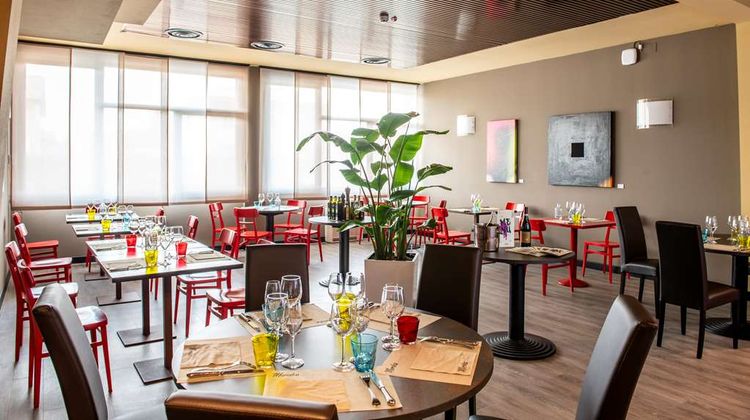Muraless Art Hotel Restaurant