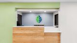 WoodSpring Suites Kansas City Airport Lobby