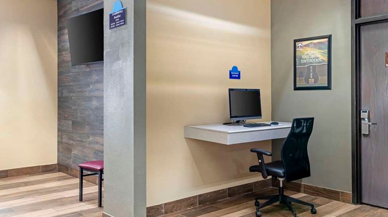 <b>Quality Inn Other</b>. Images powered by <a href="https://iceportal.shijigroup.com/" title="IcePortal" target="_blank">IcePortal</a>.