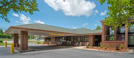 Quality Inn Exterior