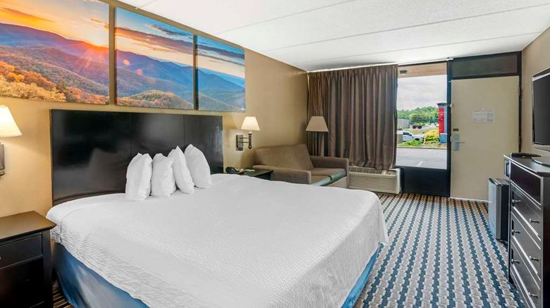 <b>Quality Inn Room</b>. Images powered by <a href="https://iceportal.shijigroup.com/" title="IcePortal" target="_blank">IcePortal</a>.