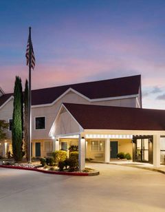 Hotel Manteo