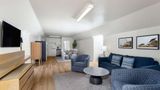 The Elizabethan Inn Suite