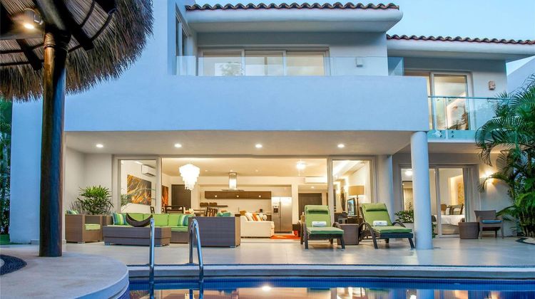 Marival Distinct Suite