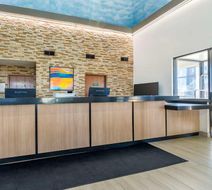 Best Western Park City Wichita North Lobby