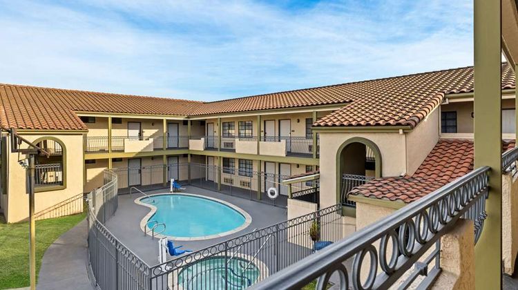 Rodeway Inn Santa Ana Garden Grove Pool