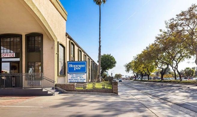 Rodeway Inn Santa Ana Garden Grove Exterior