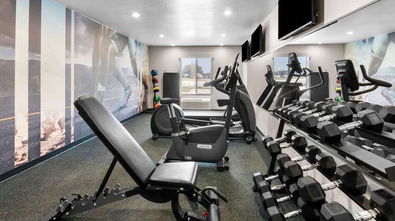 <b>Clarion Pointe Fort Worth East Health</b>. Images powered by <a href="https://iceportal.shijigroup.com/" title="IcePortal" target="_blank">IcePortal</a>.