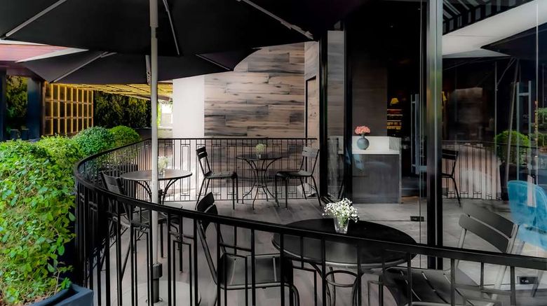 <b>Metropolis Suites Bangkok, Tapestry Restaurant</b>. Images powered by <a href="https://iceportal.shijigroup.com/" title="IcePortal" target="_blank">IcePortal</a>.