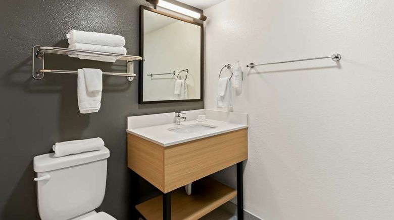 <b>Spark by Hilton Fountain Hills Scottsdal Room</b>. Images powered by <a href="https://iceportal.shijigroup.com/" title="IcePortal" target="_blank">IcePortal</a>.