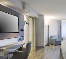 DoubleTree by Hilton Ottawa Downtown Room