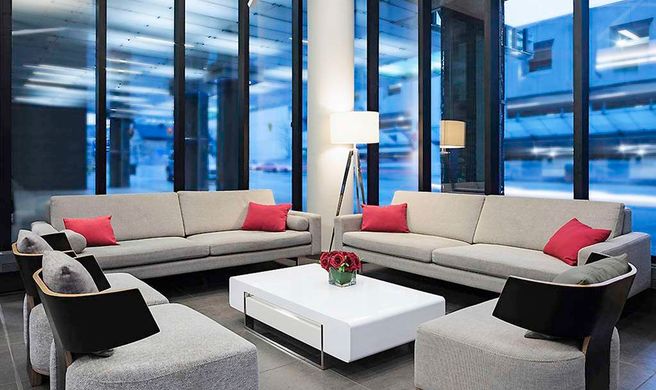 DoubleTree by Hilton Ottawa Downtown Lobby