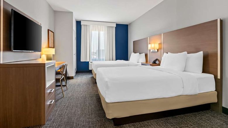 <b>Spark by Hilton Catoosa Tulsa Room</b>. Images powered by <a href="https://iceportal.shijigroup.com/" title="IcePortal" target="_blank">IcePortal</a>.