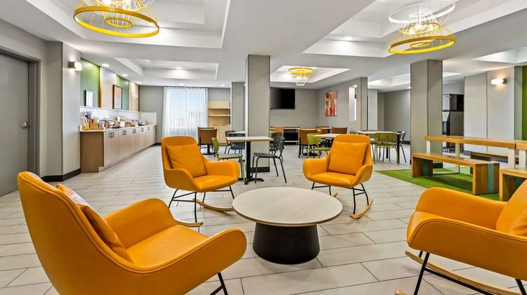 Spark by Hilton Catoosa Tulsa Lobby