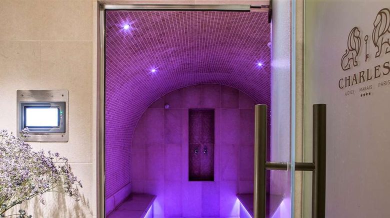 <b>Hotel Charles V Spa</b>. Images powered by <a href="https://iceportal.shijigroup.com/" title="IcePortal" target="_blank">IcePortal</a>.