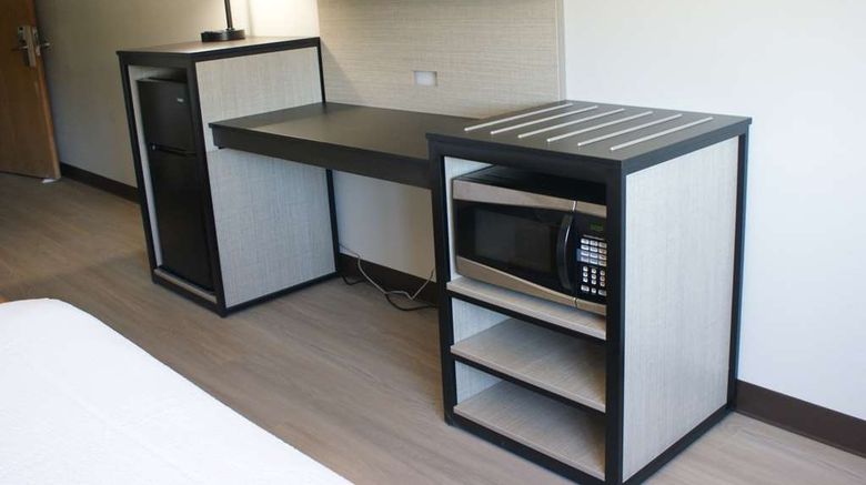 <b>Sonesta Essential Van Buren Room</b>. Images powered by <a href="https://iceportal.shijigroup.com/" title="IcePortal" target="_blank">IcePortal</a>.