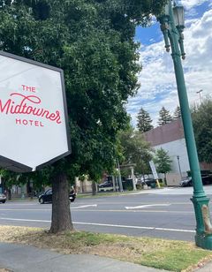 The Midtowner Hotel, SureStay Collection
