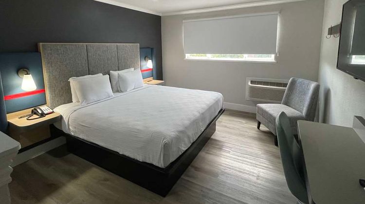 The Midtowner Hotel, SureStay Collection Room