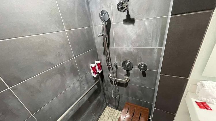The Midtowner Hotel, SureStay Collection Room