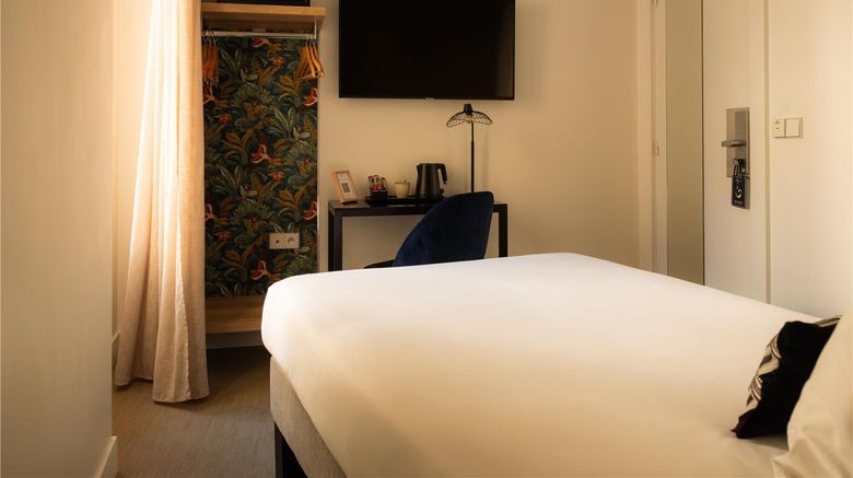 <b>9Hotel Opera Room</b>. Images powered by <a href="https://iceportal.shijigroup.com/" title="IcePortal" target="_blank">IcePortal</a>.