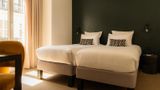 9Hotel Opera Room