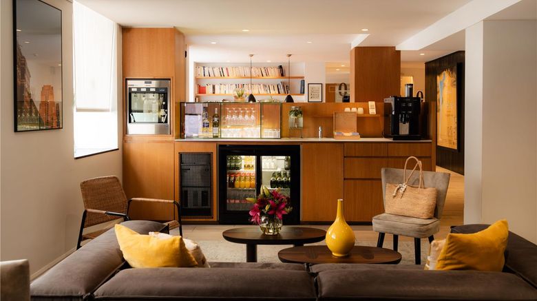 <b>9Hotel Opera Restaurant</b>. Images powered by <a href="https://iceportal.shijigroup.com/" title="IcePortal" target="_blank">IcePortal</a>.