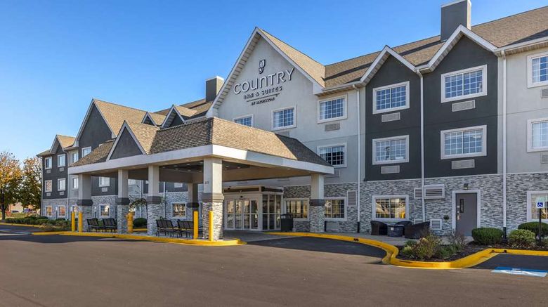 <b>Country Inn & Suites Exterior</b>. Images powered by <a href="https://iceportal.shijigroup.com/" title="IcePortal" target="_blank">IcePortal</a>.