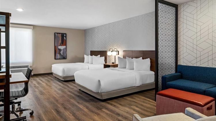 Everhome Suites Bozeman Suite
