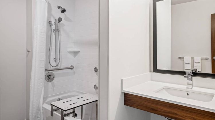 Everhome Suites Bozeman Room