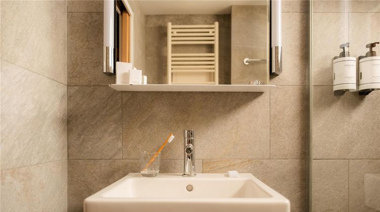 9Hotel Republique Room