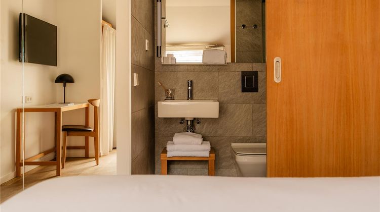 9Hotel Republique Room