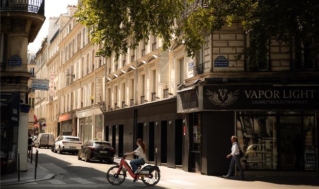 9Hotel Republique Exterior