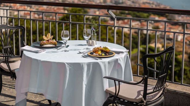 <b>Quinta Funchal Gardens Restaurant</b>. Images powered by <a href="https://iceportal.shijigroup.com/" title="IcePortal" target="_blank">IcePortal</a>.