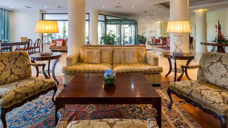 <b>Quinta Funchal Gardens Lobby</b>. Images powered by <a href="https://iceportal.shijigroup.com/" title="IcePortal" target="_blank">IcePortal</a>.