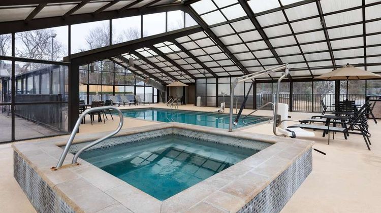 La Quinta Inn & Suites Meridian Pool