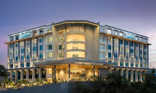 Radisson Resort and Spa Khopoli Exterior