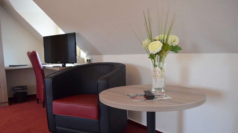 <b>Altes Landhaus Room</b>. Images powered by <a href="https://iceportal.shijigroup.com/" title="IcePortal" target="_blank">IcePortal</a>.