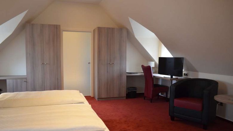 <b>Altes Landhaus Room</b>. Images powered by <a href="https://iceportal.shijigroup.com/" title="IcePortal" target="_blank">IcePortal</a>.
