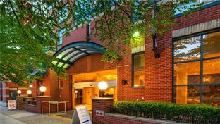 Grand Park Hotel & Suites Downtown