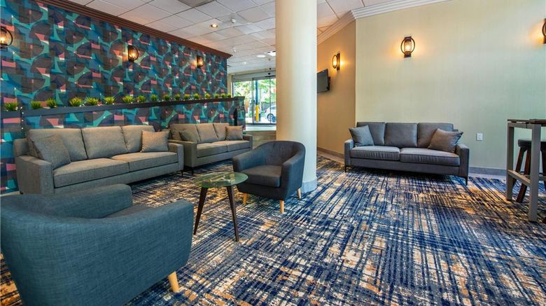 <b>Grand Park Hotel & Suites Downtown Lobby</b>. Images powered by <a href="https://iceportal.shijigroup.com/" title="IcePortal" target="_blank">IcePortal</a>.