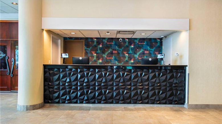 <b>Grand Park Hotel & Suites Downtown Lobby</b>. Images powered by <a href="https://iceportal.shijigroup.com/" title="IcePortal" target="_blank">IcePortal</a>.