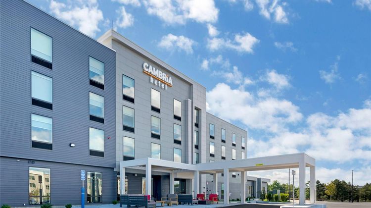 Cambria Hotel Plymouth Exterior