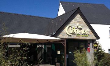 Logis Hotel Au Chene Vert